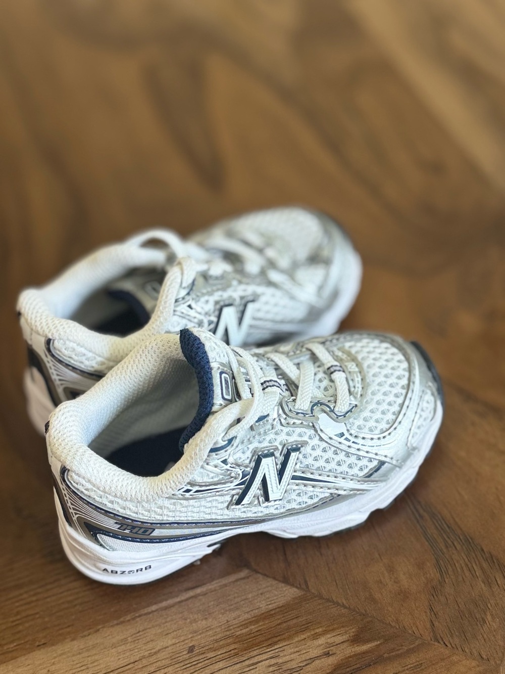 👟✨ New Balance 740 Toddler – Size 5 | Like New ✨👟